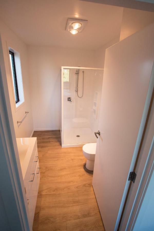 5 - Delightful Space In Tranquil Neighbourhood, Close To The Lake Wanaka Buitenkant foto